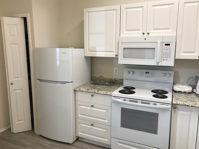 kitchen - 5845 Willow Leaf Ct