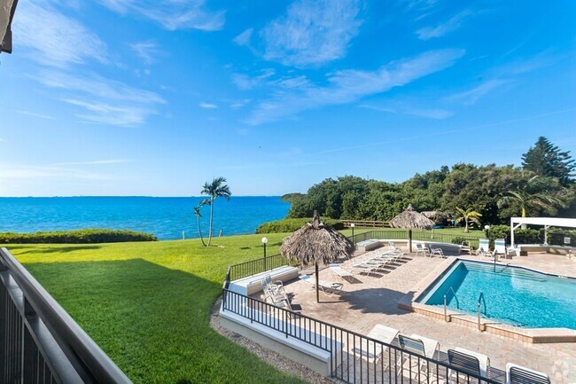 Building Photo - 6372 Palma Del Mar Blvd S Rental