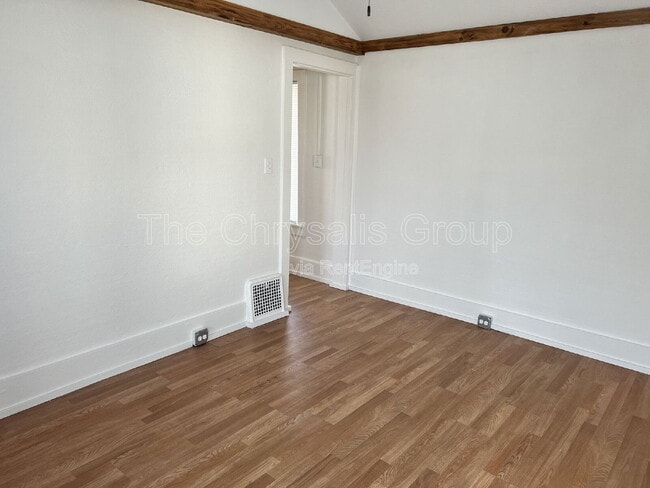 Photo - 537 1/2 Bucklin St