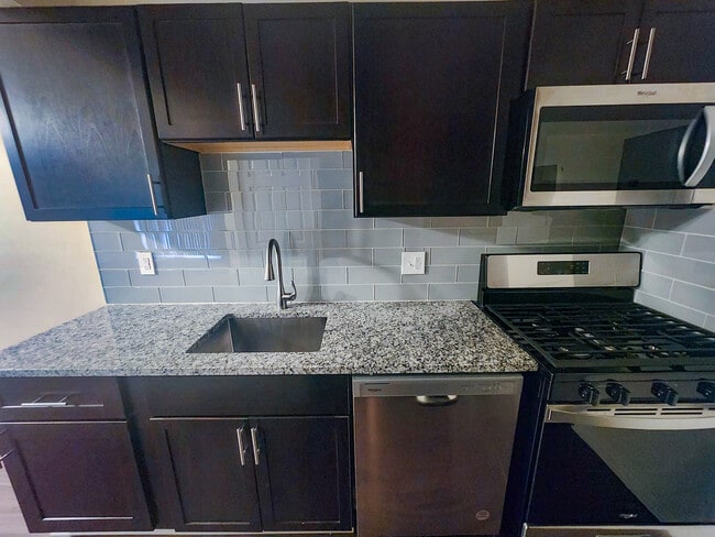 Photo - Bennington Crossings Apartment Homes