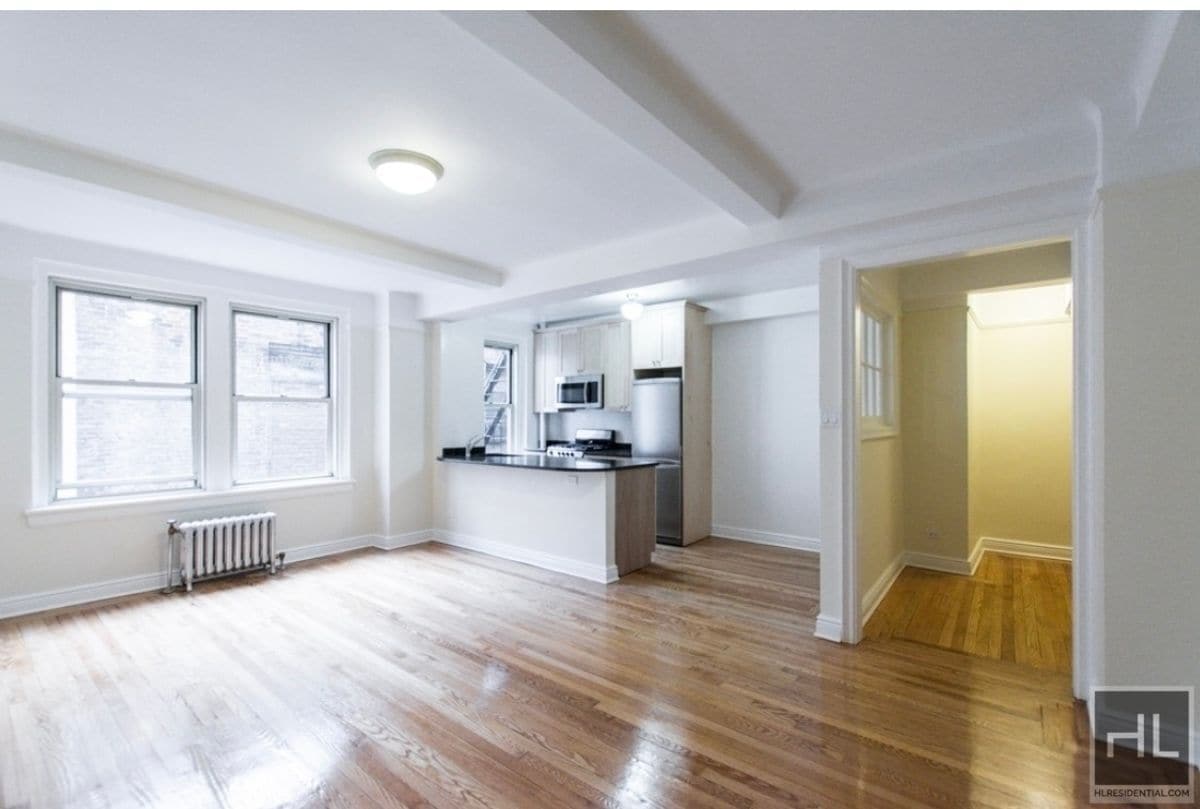 Photo - EAST 10 STREET Unit 5C