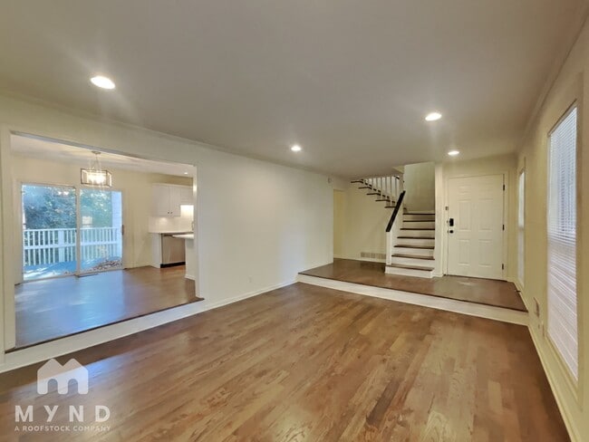 Photo - 315 Franklin Rd