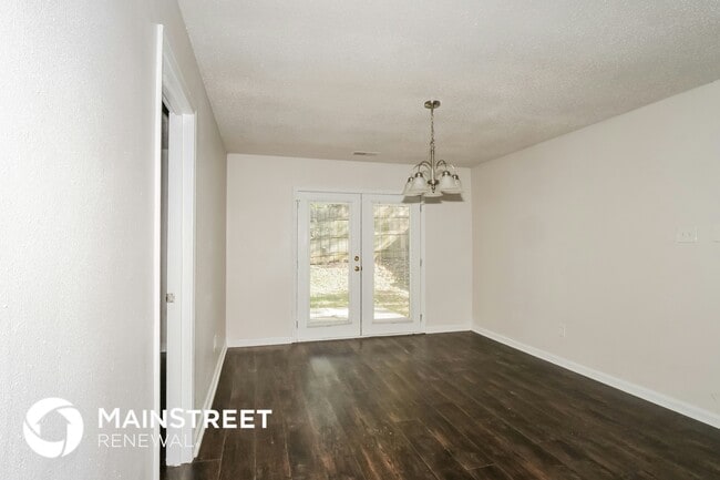 Photo - 3824 Windermere Rd