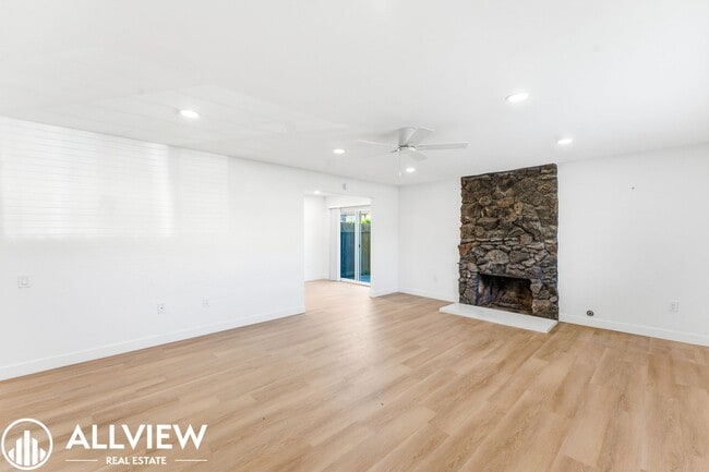 Photo - 16781 Bardon Ln Unit A