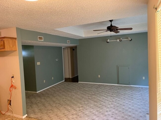 Photo - 123 Stone Dr