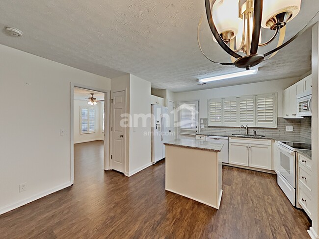 Photo - 7320 Middlebrook Cir