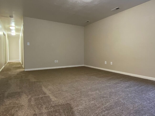 Photo - 265 N 750 W Apartment Unit 265 N 750 W #2