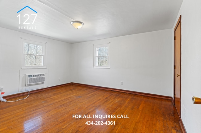 Photo - Comfortable & Convenient 1-Bedroom Apartment in Prime Lynchburg Location! Unit 2