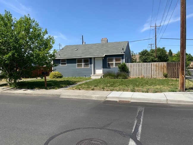 2 bed 1 bath Home for Rent in Ephrata - 2 bed 1 bath Home for Rent in Ephrata