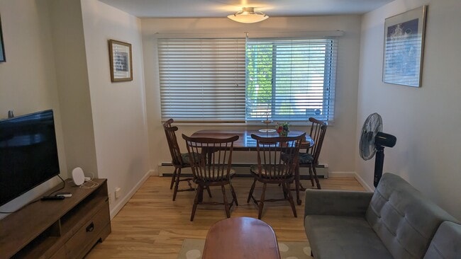 Photo - 5347 Knight St