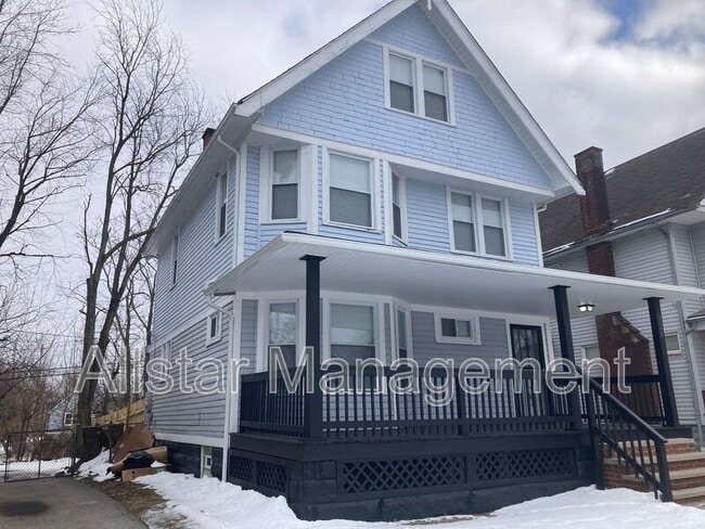 Building Photo - 521 E 109th St