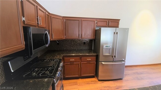 Photo - 2110 Los Feliz St Unidad 2014