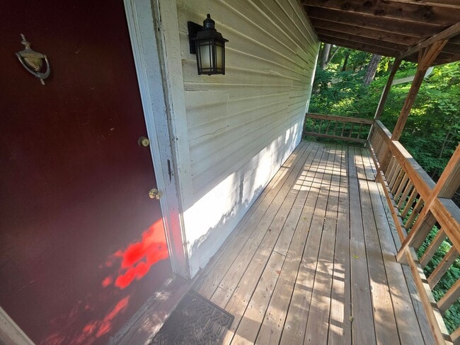 Photo - Charming 3 Bedroom Apartment in Millbrook,...