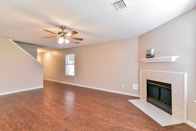 Photo - 9010 Walworth Dr