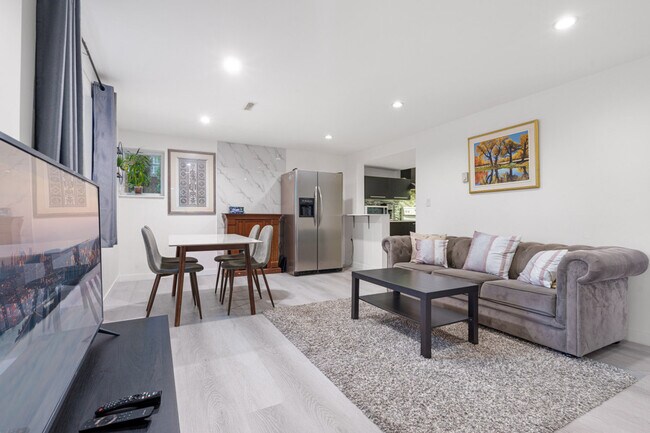 Photo - 2596 E 18th Ave Unit ID1316306P