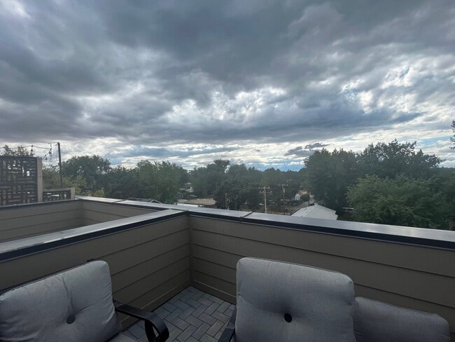 Photo - 842 N 28th St