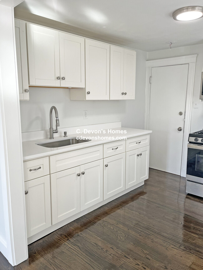 53 N Common St Unit 2R