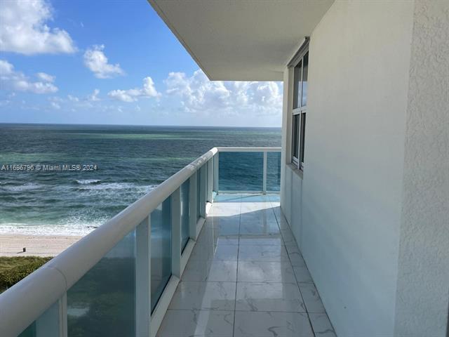 Photo - 9201 Collins Ave Condominio Unidad 1126