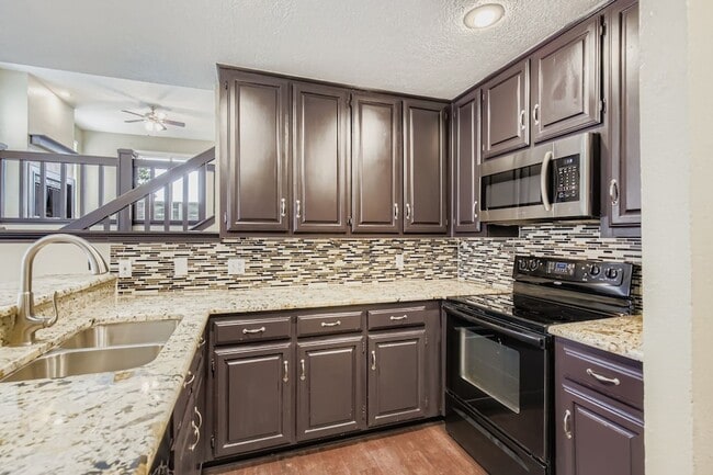 Photo - 3323 Augusta Blvd