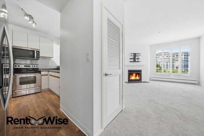 Photo - 2060 Sutter St Unit 303