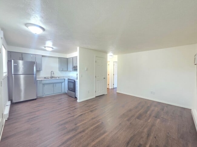 Photo - 39 E Westview Ave Unidad #2