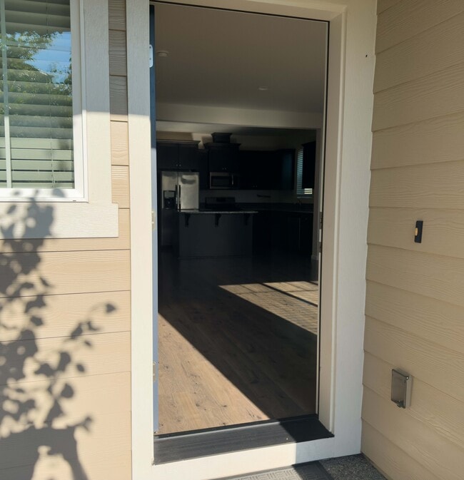 Photo - 7303 NW 165th Ave