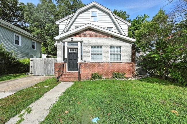 Photo - 931 Kenton Ave House
