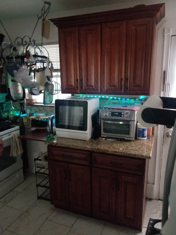 Photo - 202 W 1st St