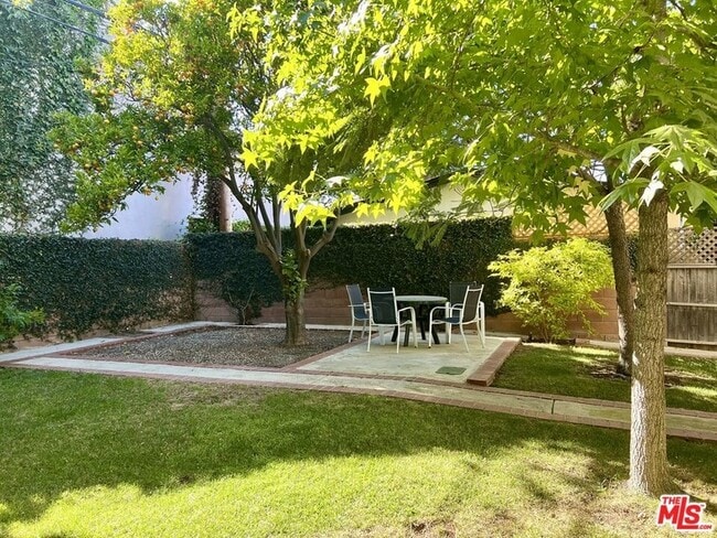 Photo - 7917 Westlawn Ave