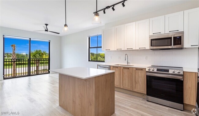 Building Photo - 22980 Vista Edera Cir Unit 1-302 Rental