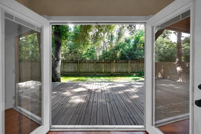 Photo - 83 Summer Crest Cir
