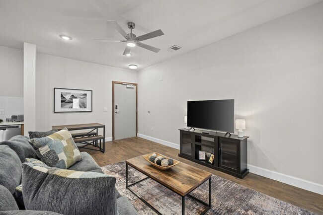 641 Division St Unit SI ID1627740P
