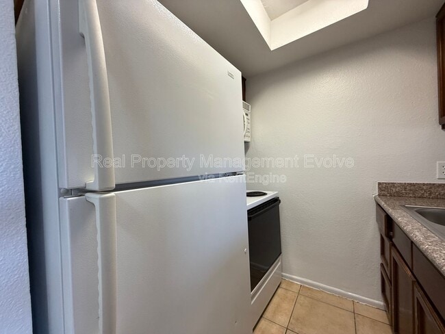 Photo - 8821 N 2nd St Unidad B