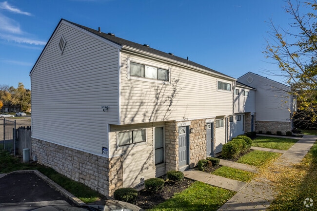 545 - LIVINGSTON COMMONS