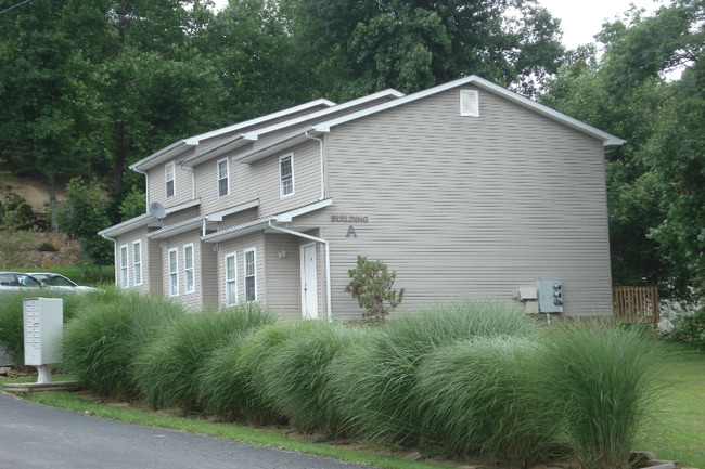 Photo - 939 Piedmont St