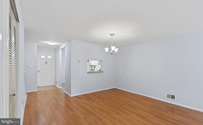 Photo - 32 Quince Ct Townhome