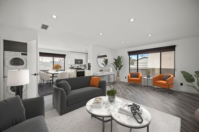 Photo - 955 N Oxford Ave Unidad 5