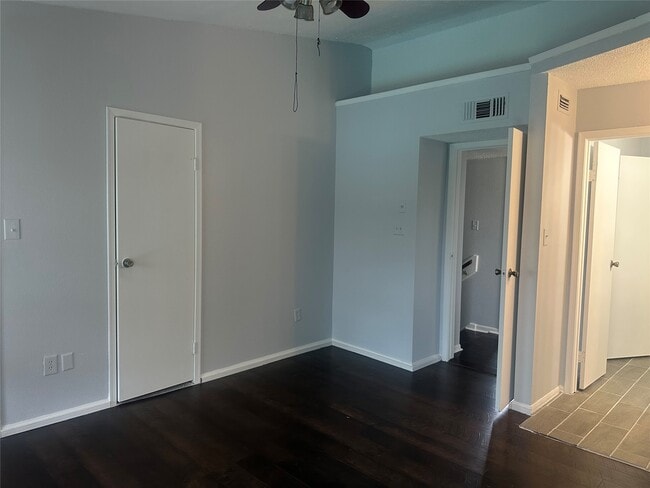 Photo - 7575 Cambridge St Unidad 2603