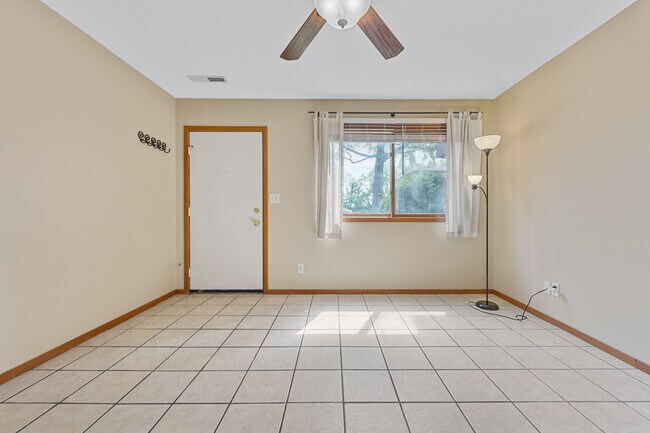 Photo - 416 6th Ave Unit 2