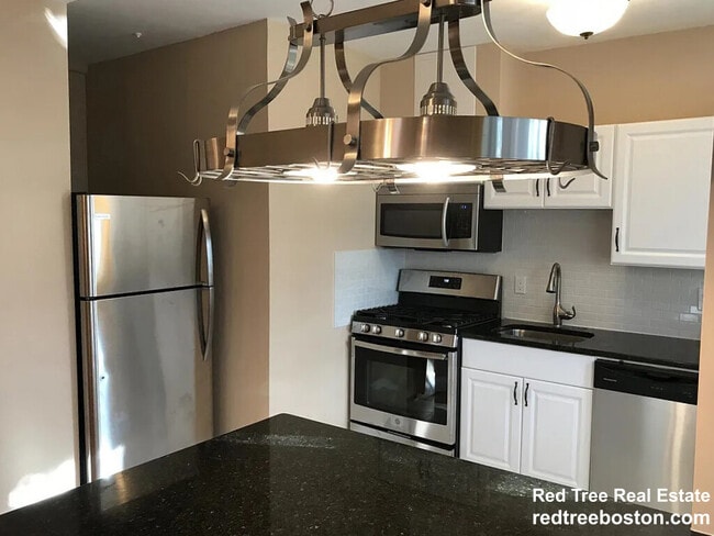 Photo - 1999 Commonwealth Ave