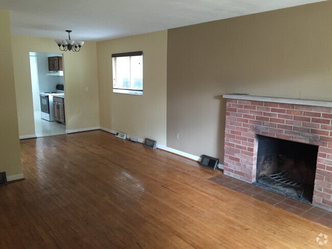 Building Photo - 329 Telford Avenue Unit B (Upper) Rental
