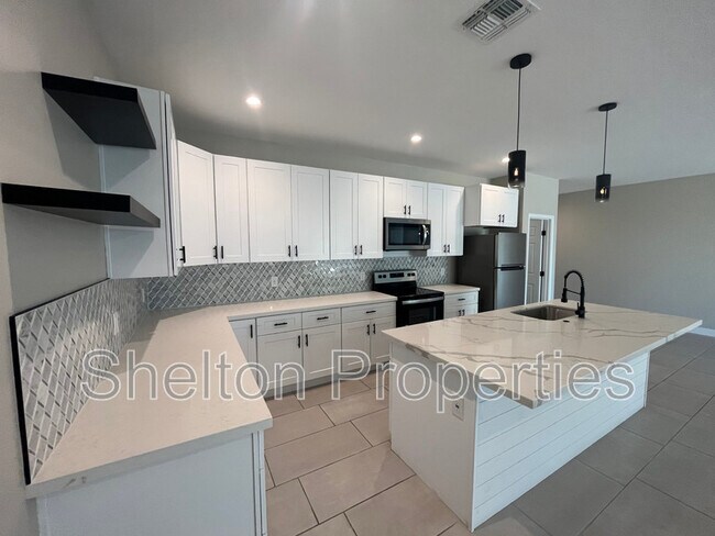 Photo - 120 S 91st Dr