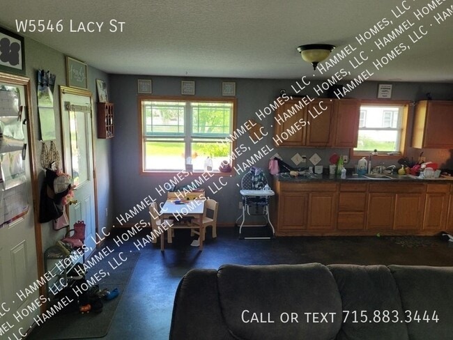 Photo - W5546 Lacy St