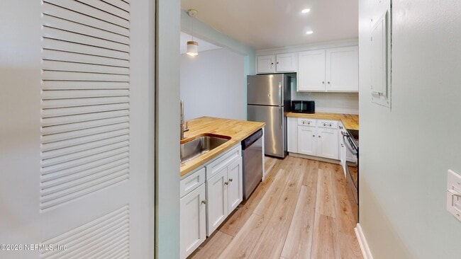 Photo - 9 Tarragona Ct