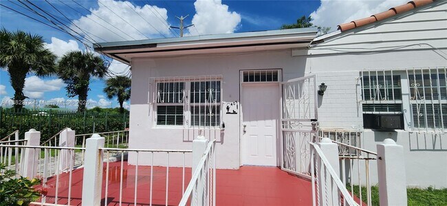 Building Photo - 405 NW 64th St Unit 1 Rental