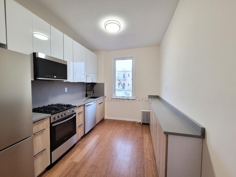 NEWLY RENOVATED==> 2BED + HOME OFFICE ==> DISHWASHER ==> PRIME ASTORIA ==>