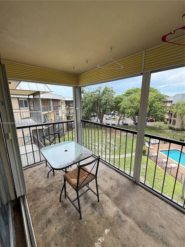 Photo - 5961 N Falls Cir Dr Unit 408