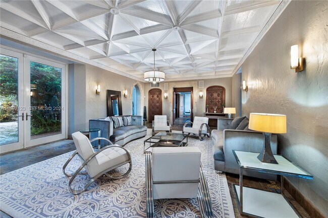 Photo - 4745 Pine Tree Dr