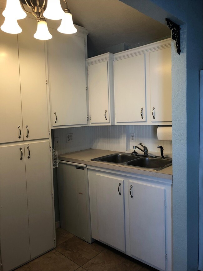 Photo - 907 Sunset Terrace