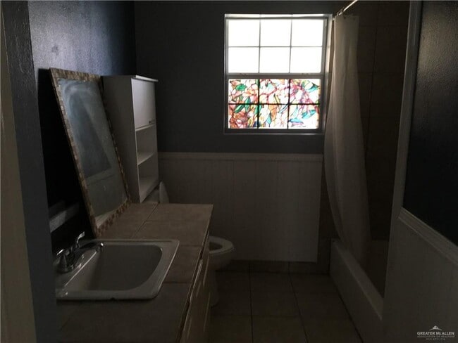 Photo - 5-27 1/2 N 27 1/2 St